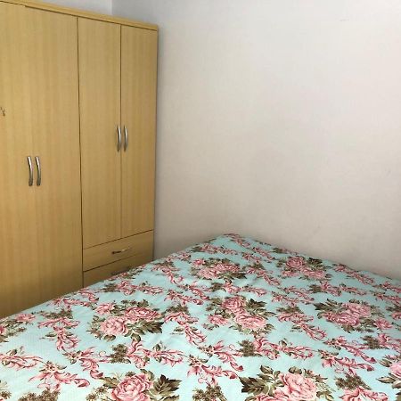 Casa Praia Em บอมบินญัส ภายนอก รูปภาพ