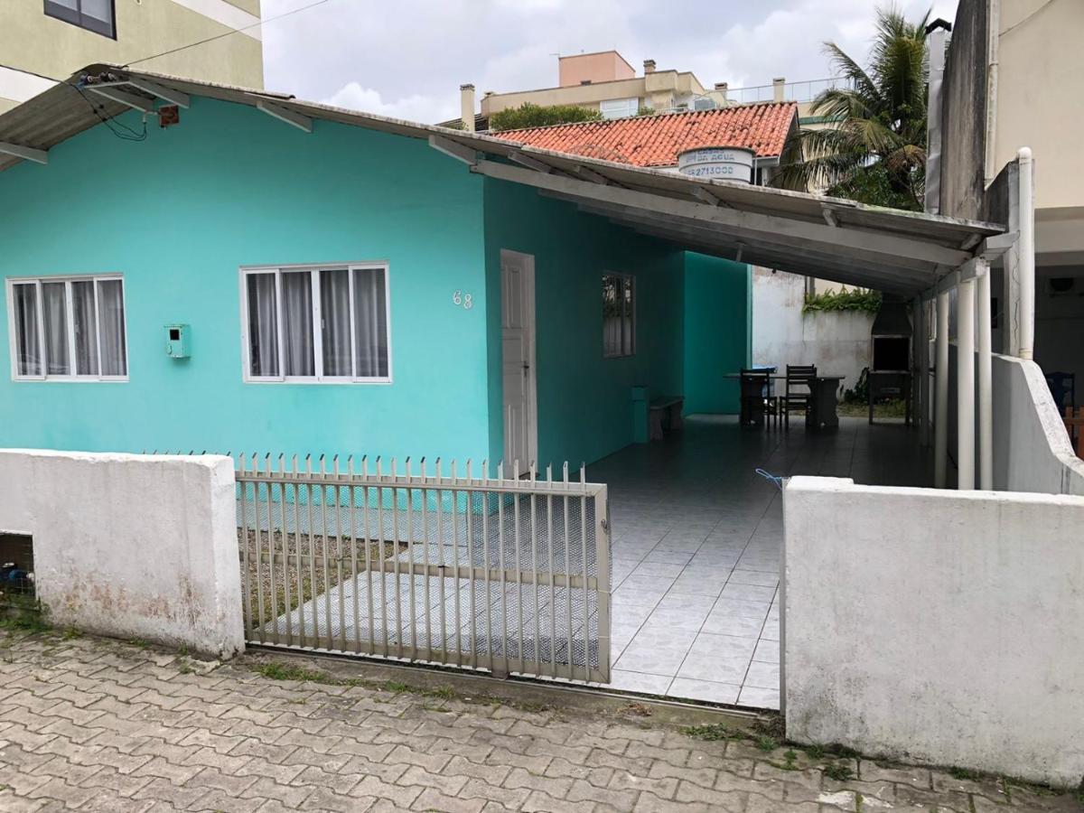 Casa Praia Em บอมบินญัส ภายนอก รูปภาพ