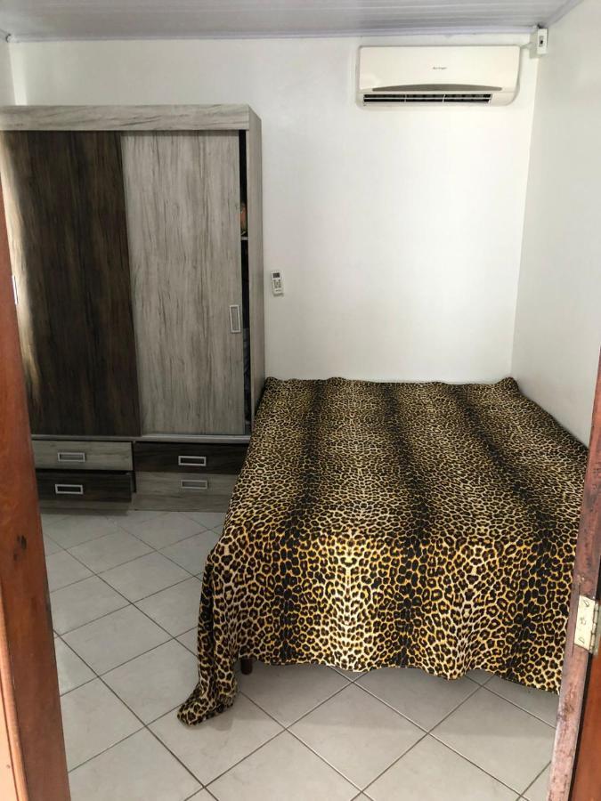 Casa Praia Em บอมบินญัส ภายนอก รูปภาพ